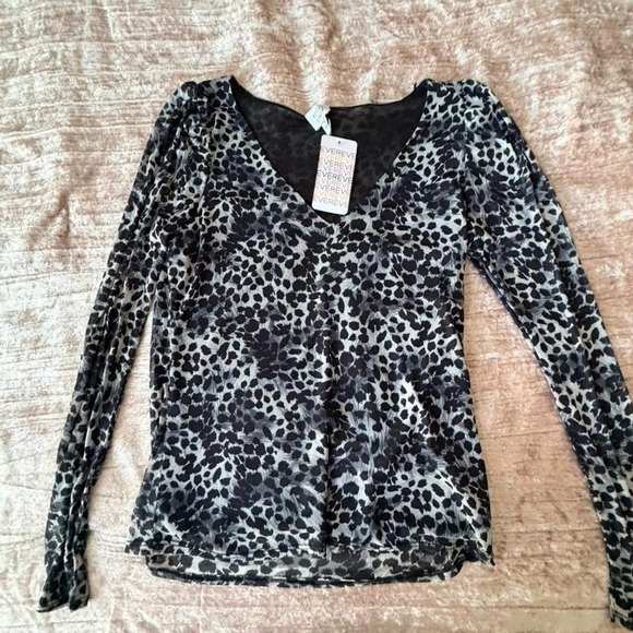 Peyton Jensen Mesh Leopard Print Long Sleeve V Neck Top Size S - Picture 3 of 8